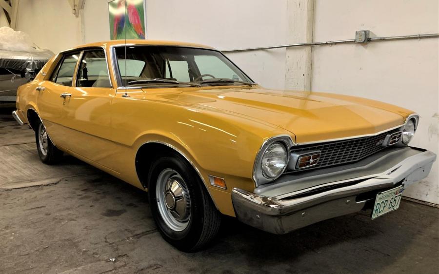 Ford Maverick 4-Door Sedan (54A) '1974